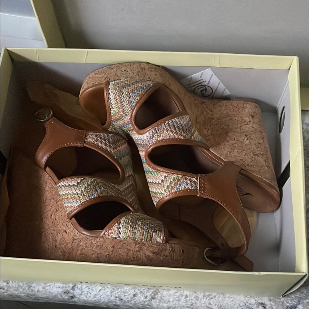 Women's Brown Wedge Sandals
